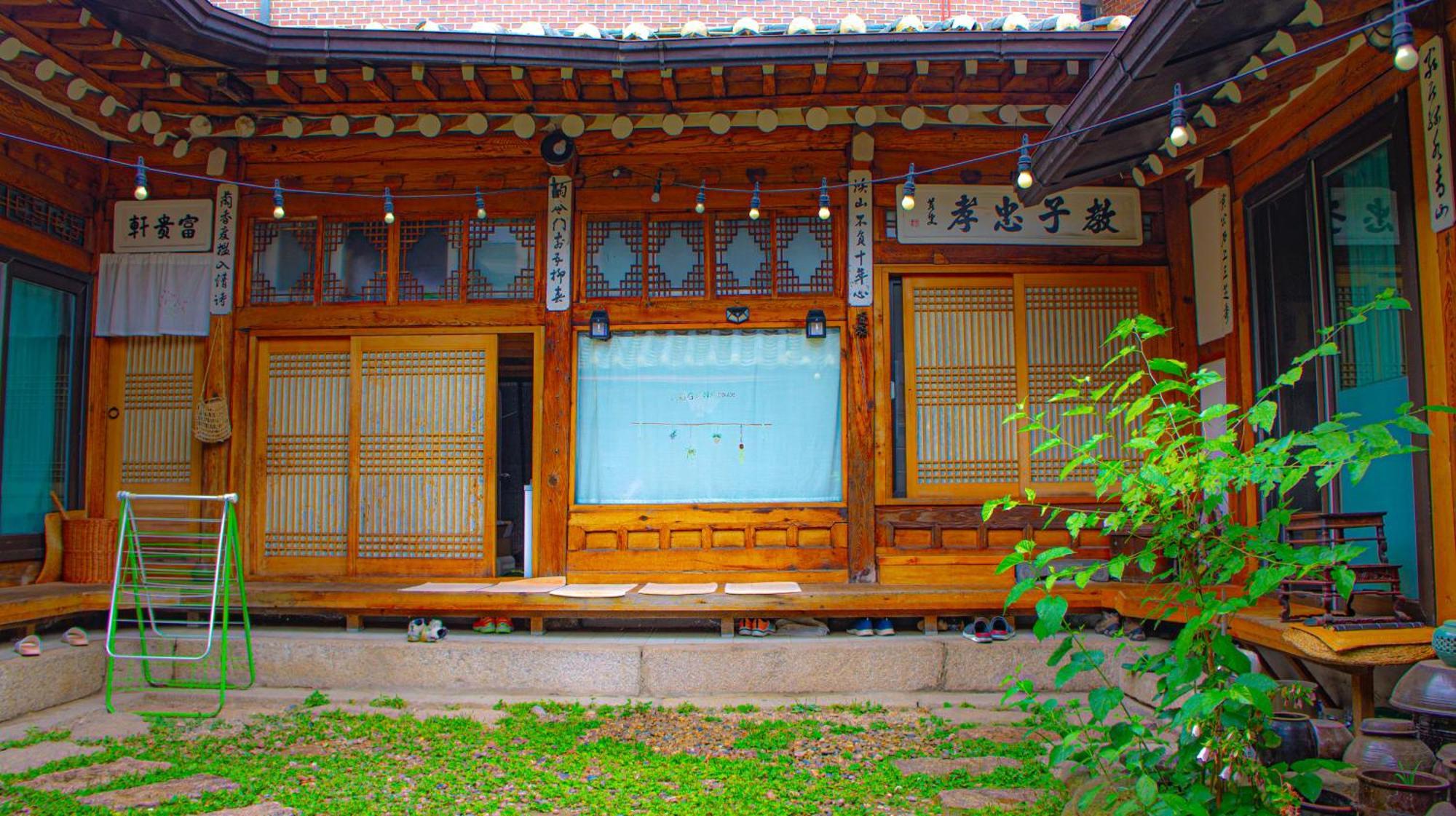 Eugene Hanok Stay Seoul Exteriör bild